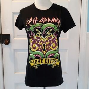 New Def Leppard black tee